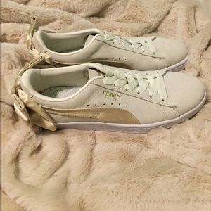 Puma Suede Sneakers